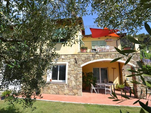 casa indipendente in vendita a Soldano