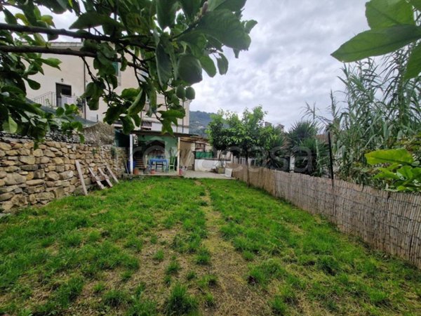 casa indipendente in vendita a Soldano
