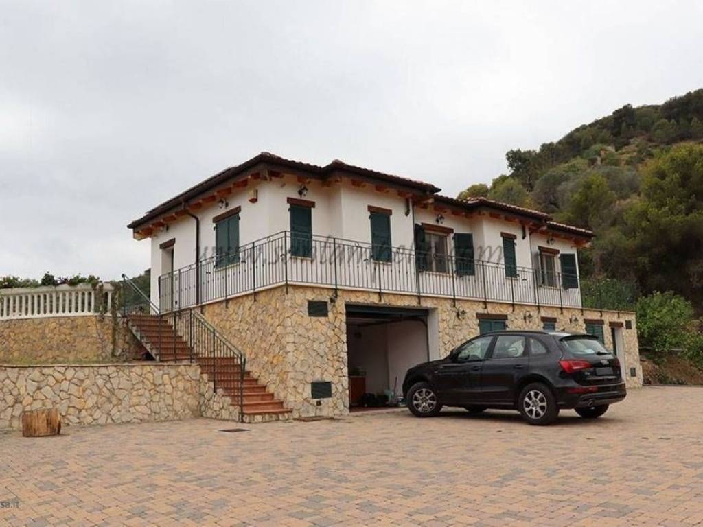 casa indipendente in vendita a Soldano