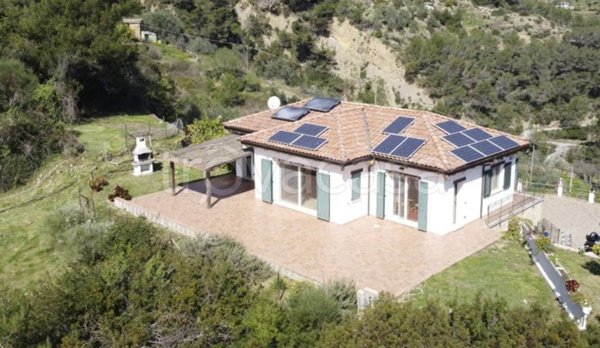 casa indipendente in vendita a Soldano