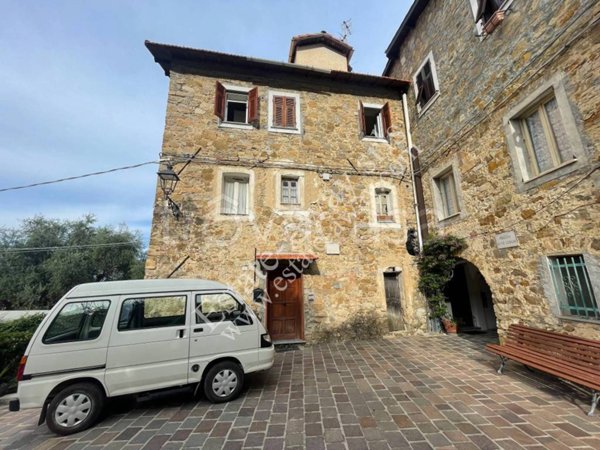 casa indipendente in vendita a Soldano in zona San Martino
