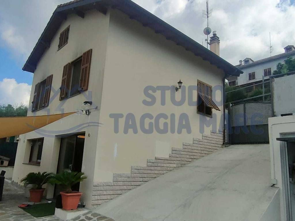 casa indipendente in vendita a Soldano