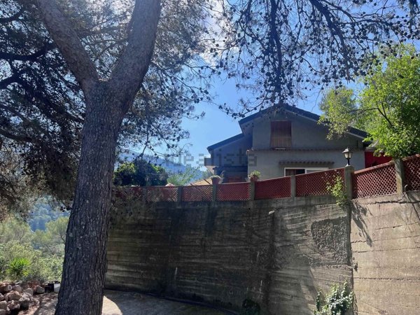 casa indipendente in vendita a Soldano