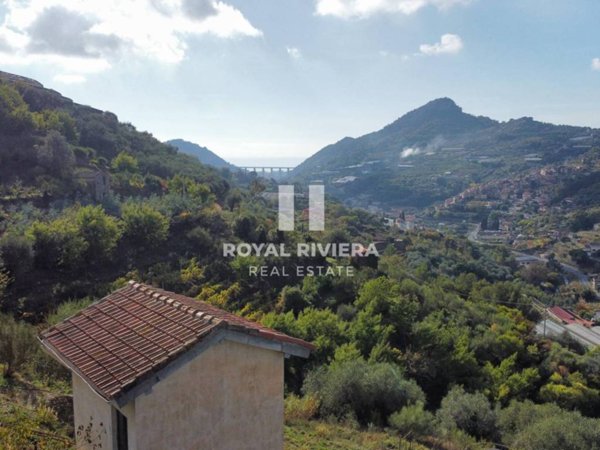 casa indipendente in vendita a Soldano in zona San Martino