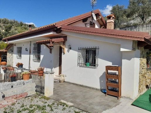 casa indipendente in vendita a Soldano