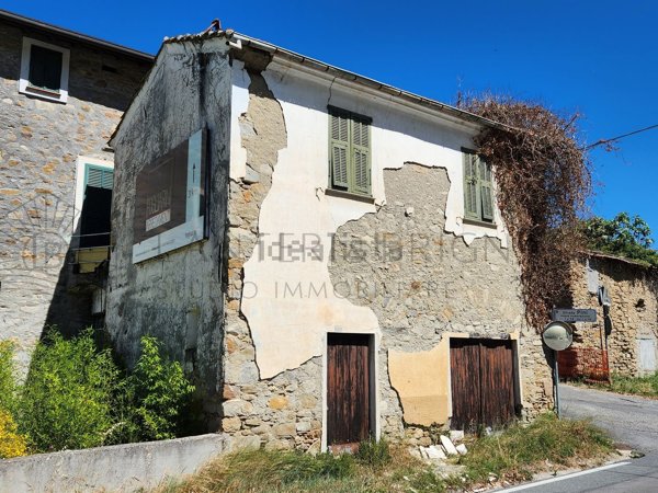 casa indipendente in vendita a Soldano