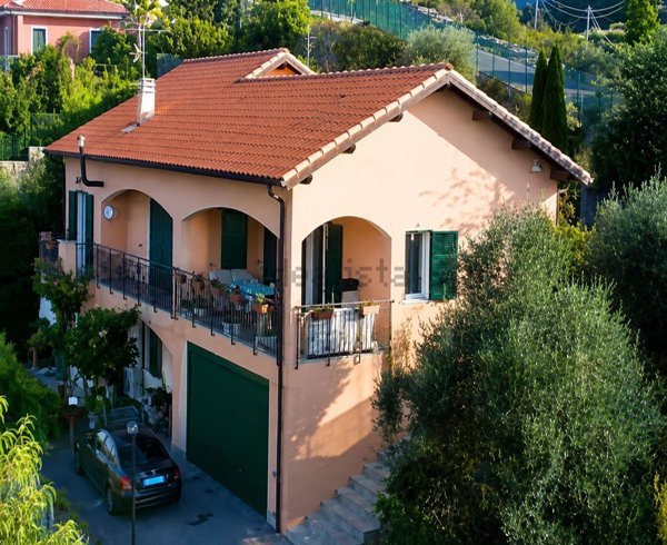 casa indipendente in vendita a Soldano in zona San Martino