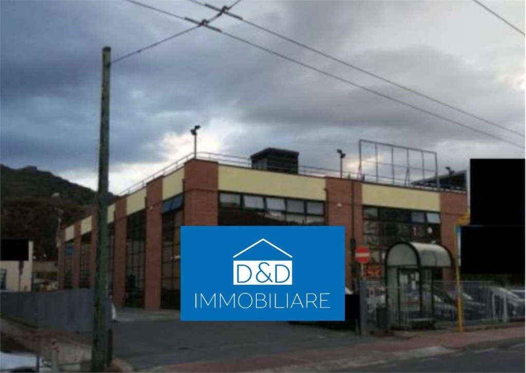 locale commerciale in vendita a Taggia