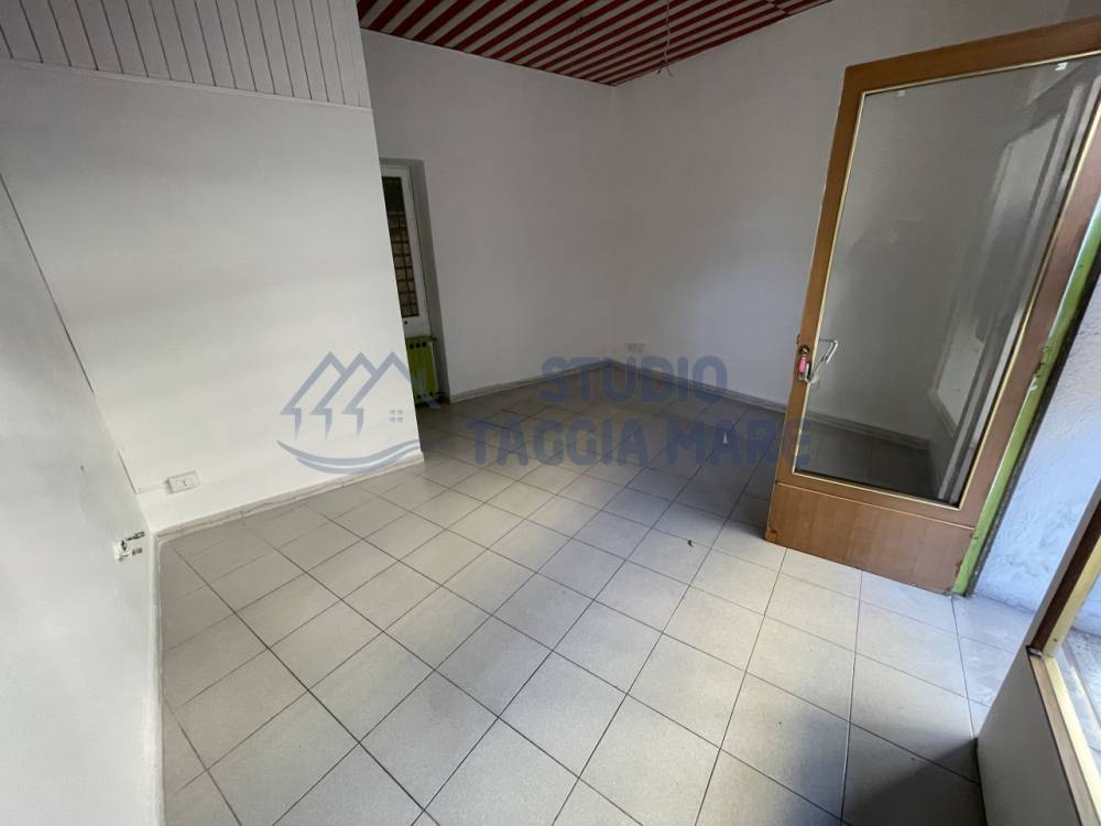ufficio in vendita a Taggia