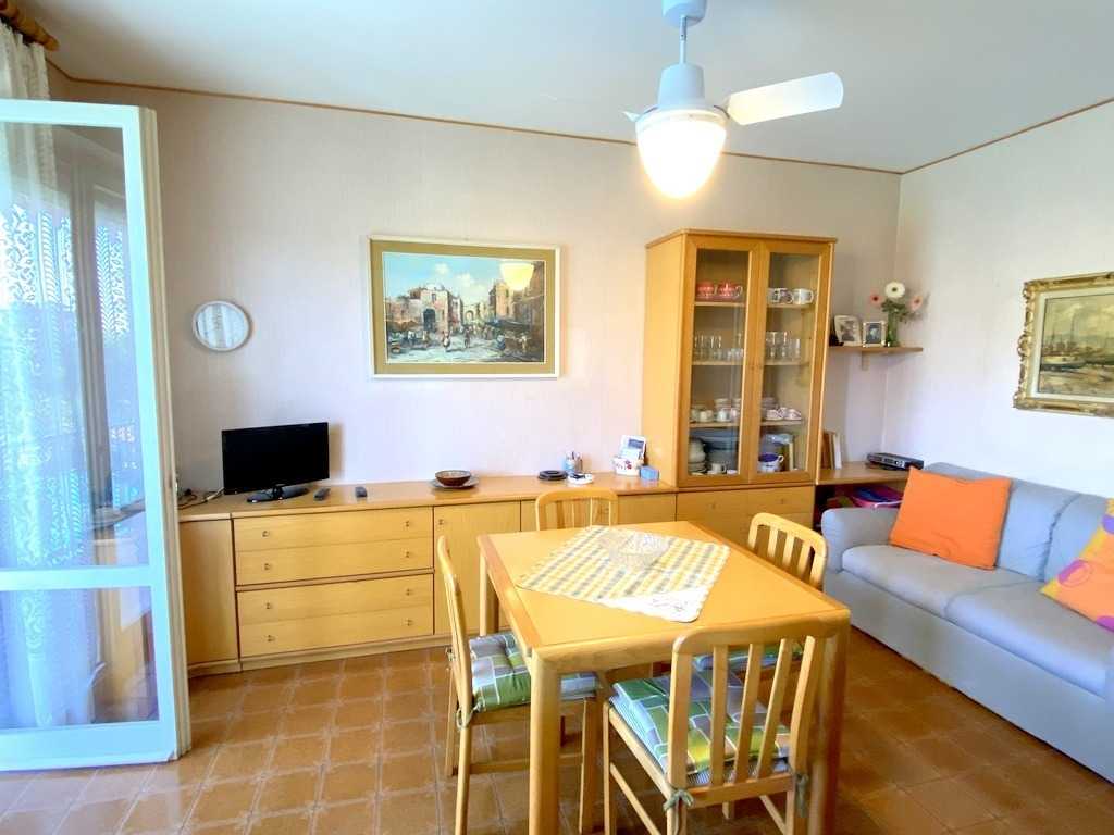 appartamento in vendita a Taggia in zona Arma di Taggia