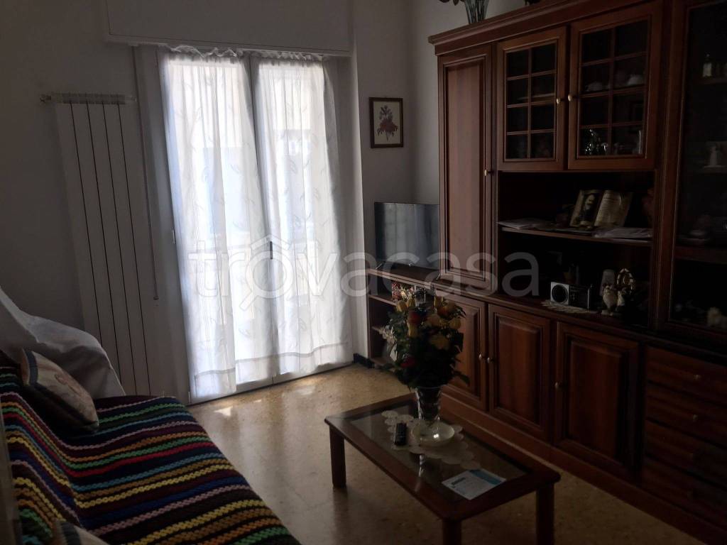 appartamento in vendita a Taggia in zona Arma di Taggia