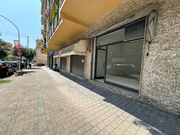 negozio in vendita a Taggia