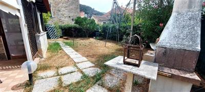 casa indipendente in vendita a Taggia