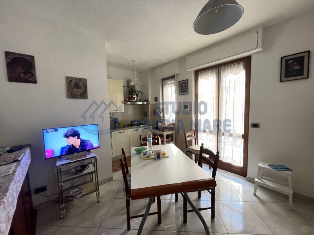 appartamento in vendita a Taggia in zona Arma di Taggia