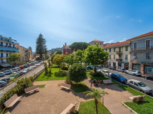 appartamento in vendita a Taggia in zona Arma di Taggia