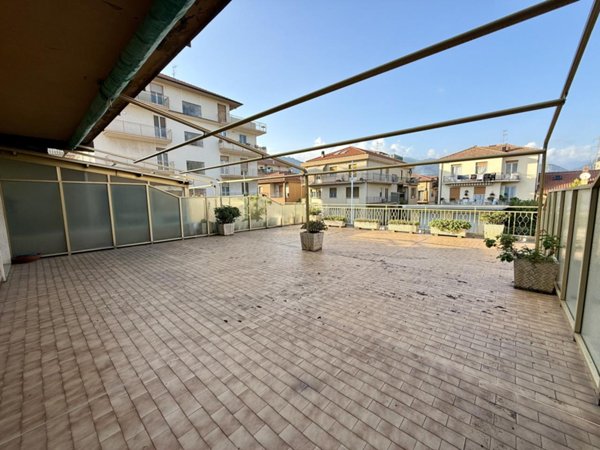 appartamento in vendita a Taggia in zona Levà