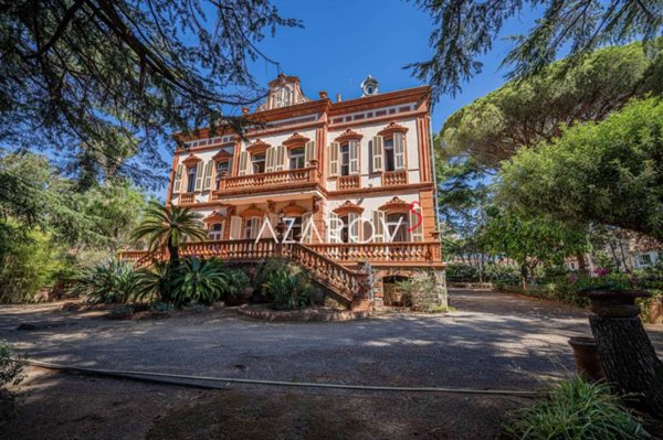 casa indipendente in vendita a Taggia
