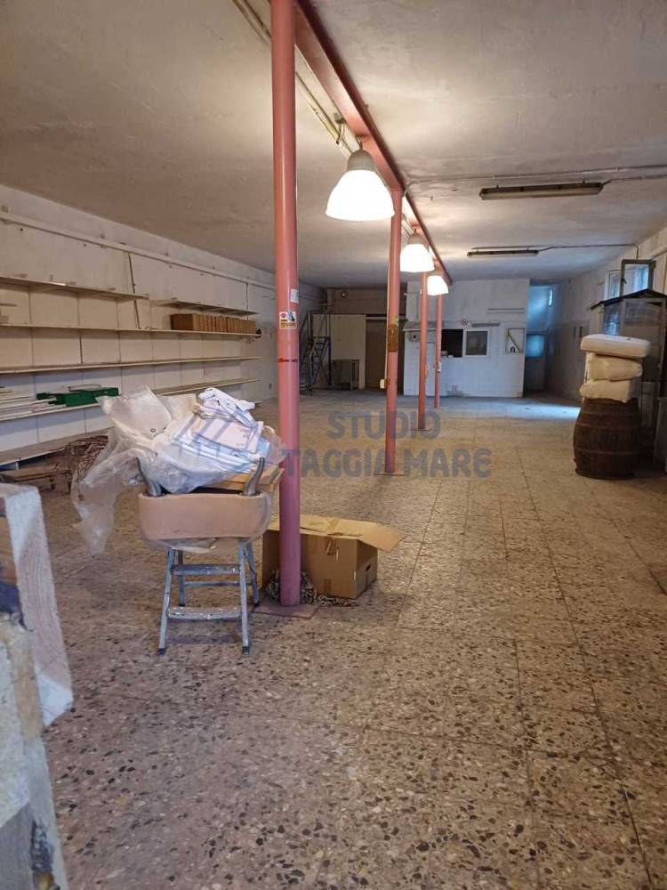 ufficio in vendita a Taggia
