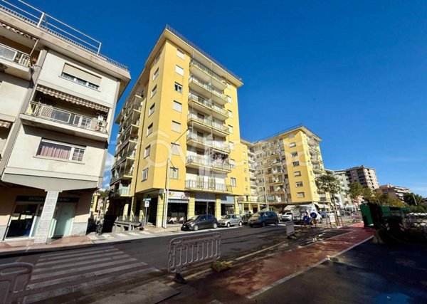 appartamento in vendita a Taggia in zona Arma di Taggia