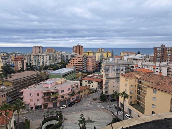 appartamento in vendita a Taggia in zona Arma di Taggia
