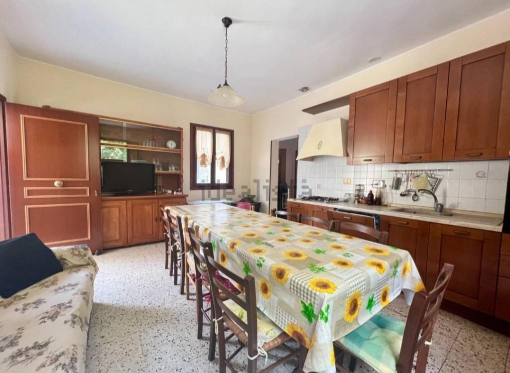 casa indipendente in vendita a Taggia in zona Arma di Taggia