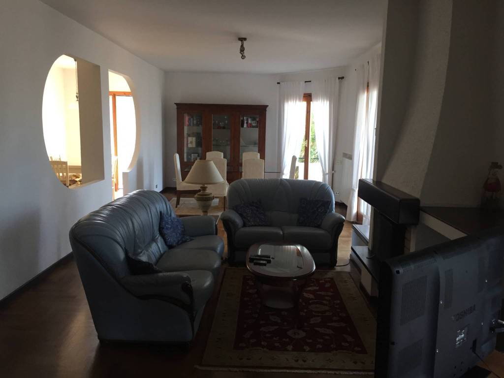 casa indipendente in vendita a Taggia