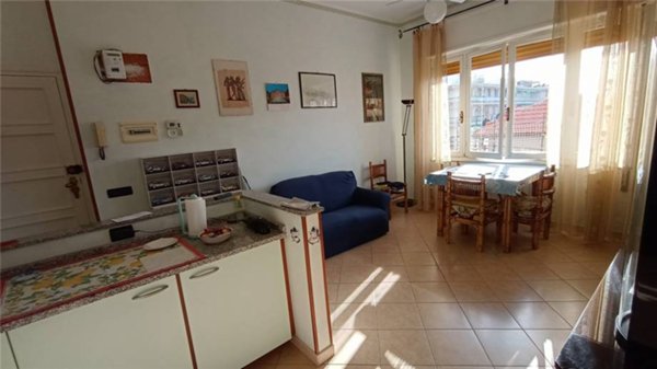 appartamento in vendita a Taggia in zona Arma di Taggia