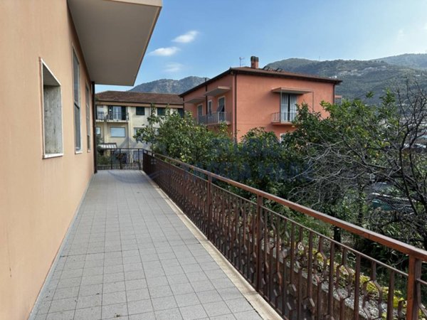 appartamento in vendita a Taggia