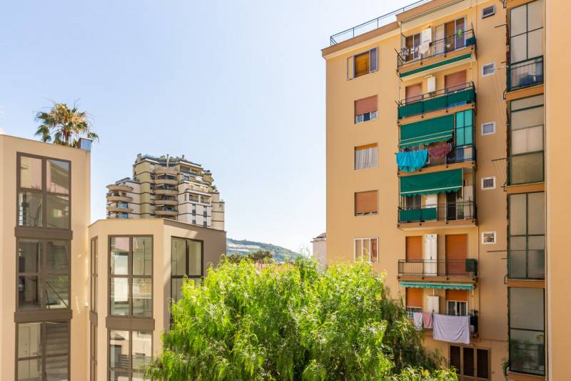 appartamento in vendita a Taggia in zona Arma di Taggia