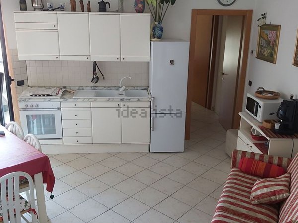appartamento in vendita a Taggia in zona Arma di Taggia