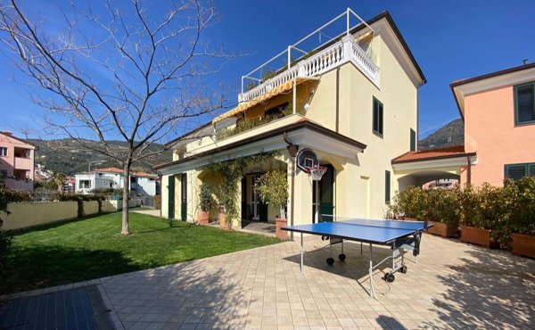 appartamento in vendita a Taggia