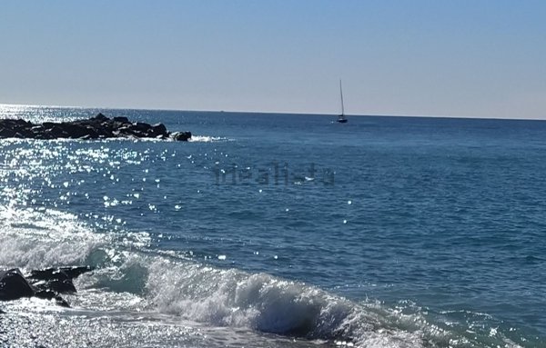 appartamento in vendita a Taggia in zona Arma di Taggia
