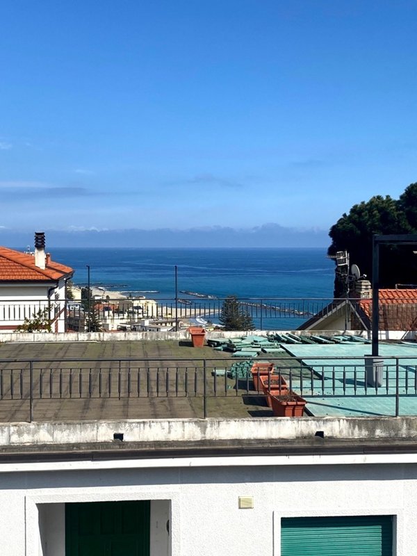 casa indipendente in vendita a Taggia in zona Arma di Taggia