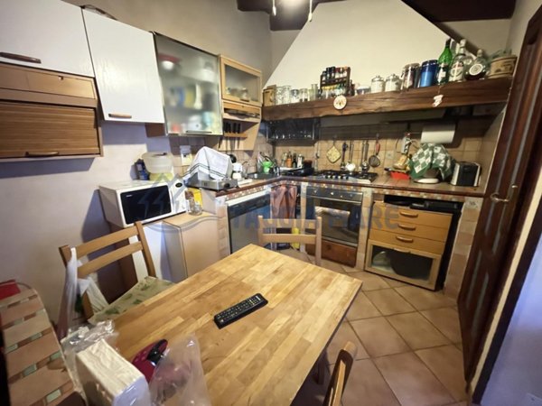 appartamento in vendita a Taggia in zona Arma di Taggia