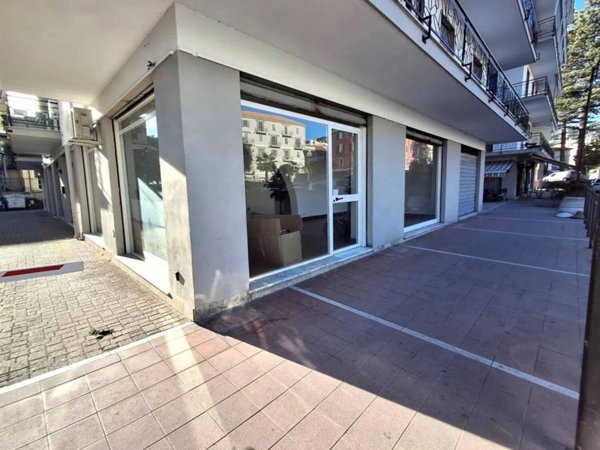 appartamento in vendita a Taggia in zona Arma di Taggia