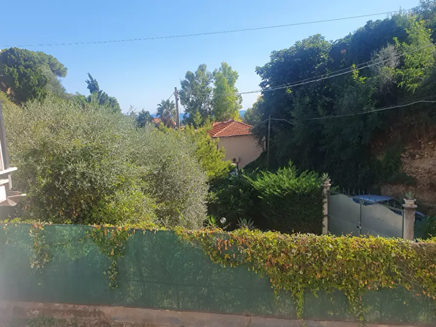 appartamento in vendita a Taggia in zona Arma di Taggia
