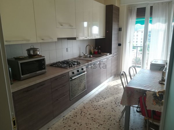 appartamento in vendita a Taggia in zona Arma di Taggia