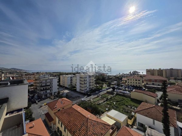 appartamento in vendita a Taggia in zona Arma di Taggia
