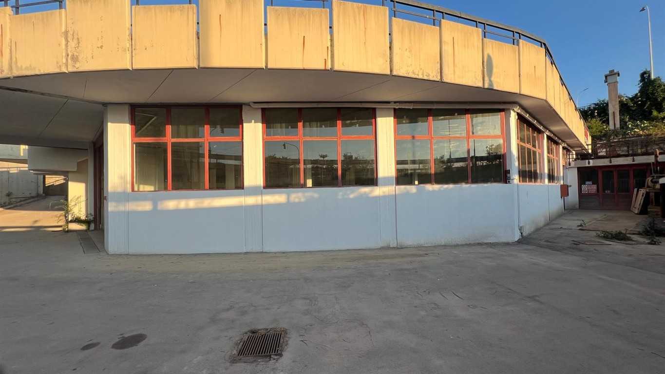 capannone in vendita a Taggia