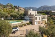 casa indipendente in vendita a Taggia in zona Arma di Taggia