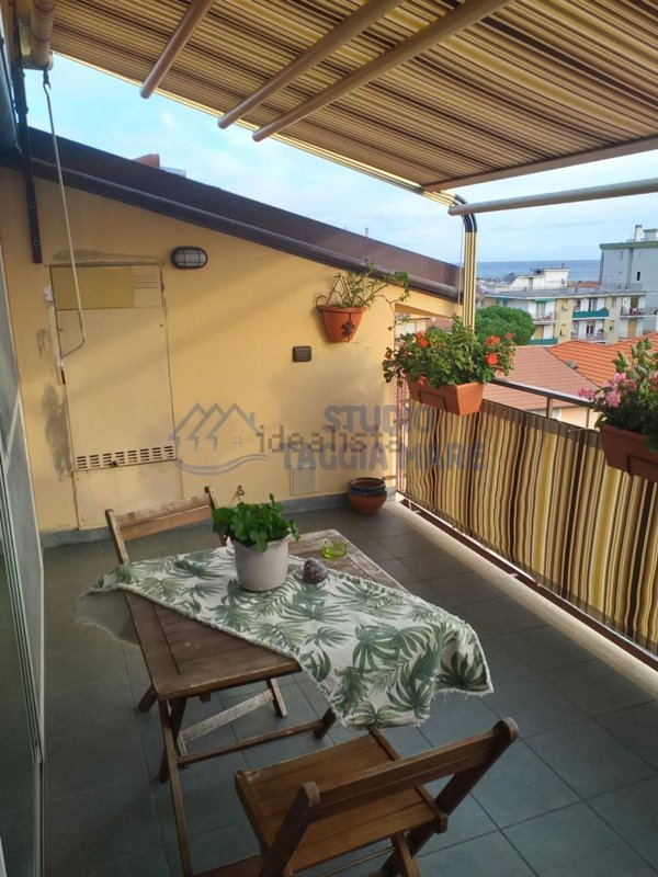 appartamento in vendita a Taggia