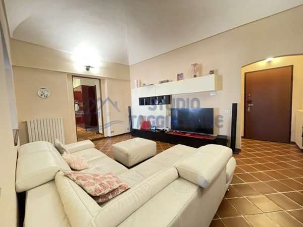 appartamento in vendita a Taggia in zona Arma di Taggia
