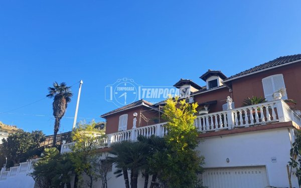 appartamento in vendita a Taggia in zona Arma di Taggia