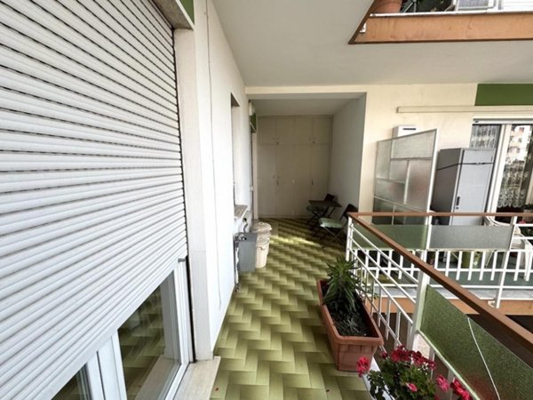 appartamento in vendita a Taggia in zona Arma di Taggia