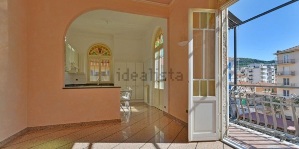 appartamento in vendita a Taggia