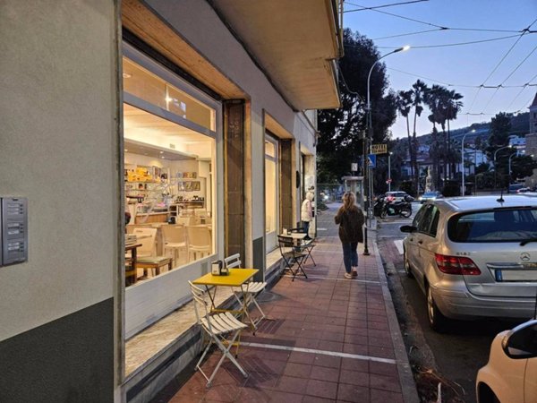 negozio in vendita a Taggia