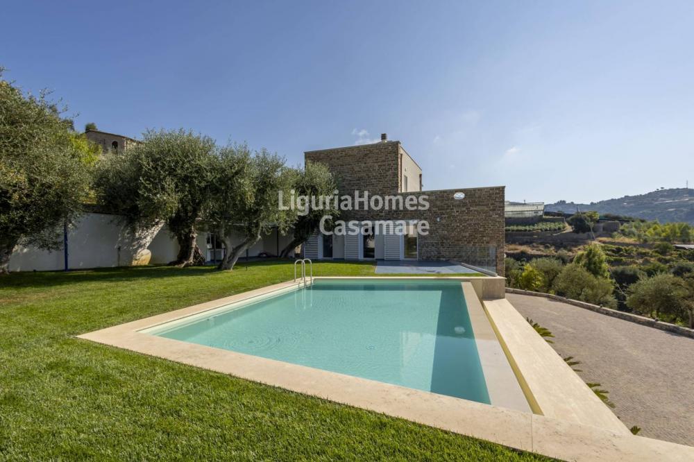 casa indipendente in vendita a Taggia in zona Arma di Taggia