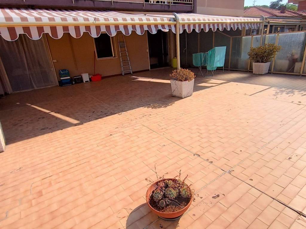 appartamento in vendita a Taggia in zona Levà