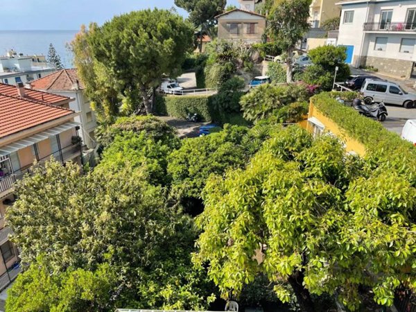 appartamento in vendita a Taggia