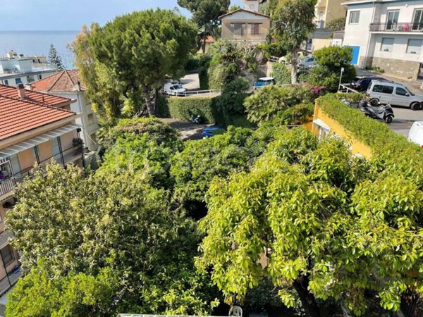appartamento in vendita a Taggia
